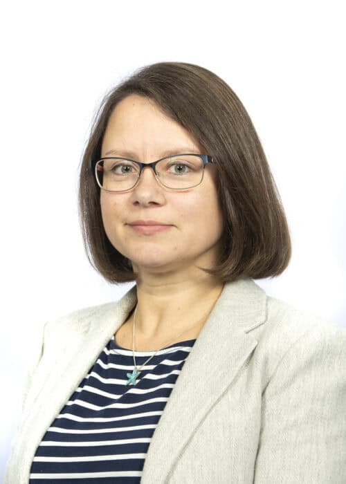 Dr Oana Andrei
